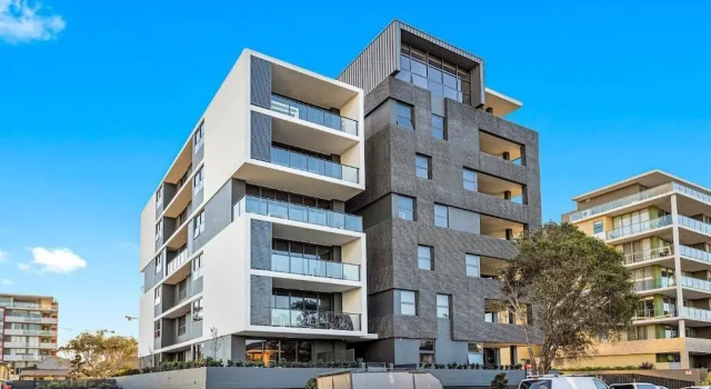 Astra Apartments Wollongong Kembla St, Забронировать Апартаменты/квартира Отели Вуллонгонг с парковкой, рядом с Гольф-клуб Wollongong, Парковка