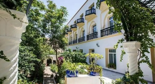Hôtel Kerdada, Boek Hotel Boussaada M'Sila