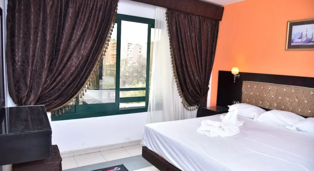 Семейный номер Standard с 2 комнатами с видом на город Royal Pyramids Hotel