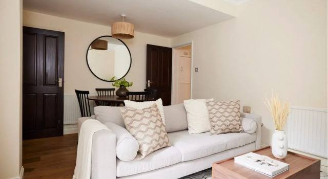 The London Wonder - Adorable 2Bdr Flat With Patio, Забронировать Отель Лондон Большой Лондон, рядом с Конференц-центр Church House Westminster