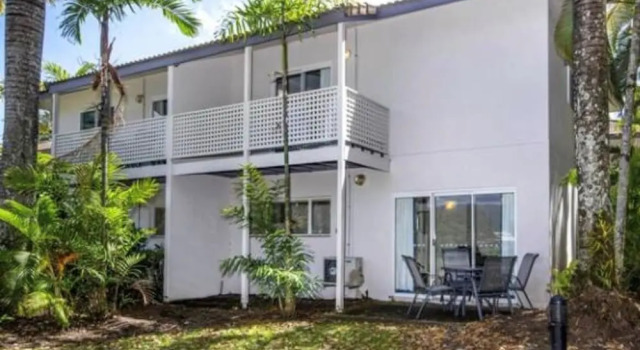 Villa Heliconia, Book Villa Sommerhuse i Port Douglas, Hytte