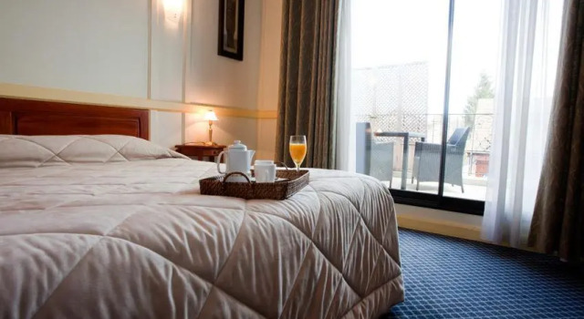 Hôtel Losset, Забронировать Отель Флаже-Эшезо 