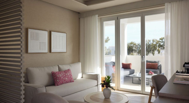 Номер Standard с балконом Santorini Heart Hotel & Spa