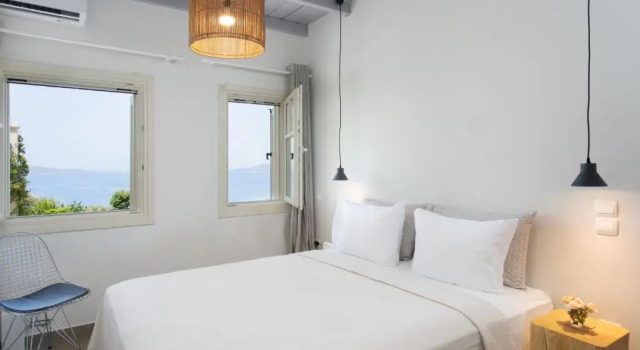 Villa Itis - Elegant Ground Floor Suite with Terrace & Great View, Prenota Villa Ville a Peloponneso, Villa