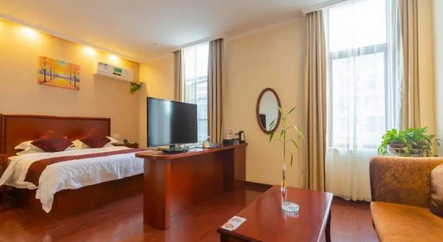 Люкс GreenTree Inn HuZhou AnJi YingBin Avenue Express Hotel