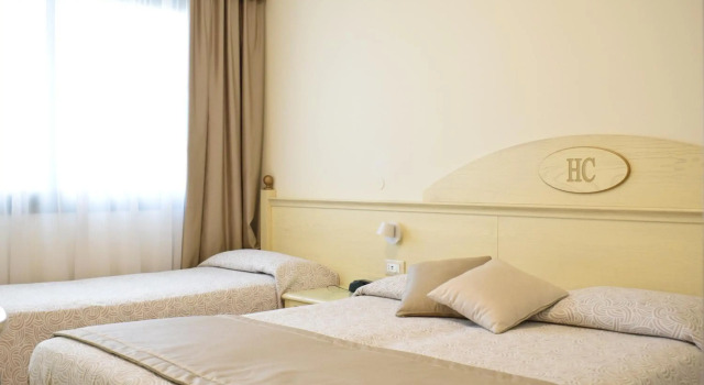 Carlton Hotel