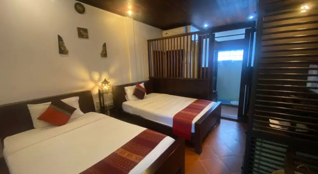 Двухместный номер Deluxe с видом на бассейн Vangsavath Hotel