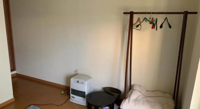 Кровать в общем номере (мужской номер) Guesthouse TOMAYA