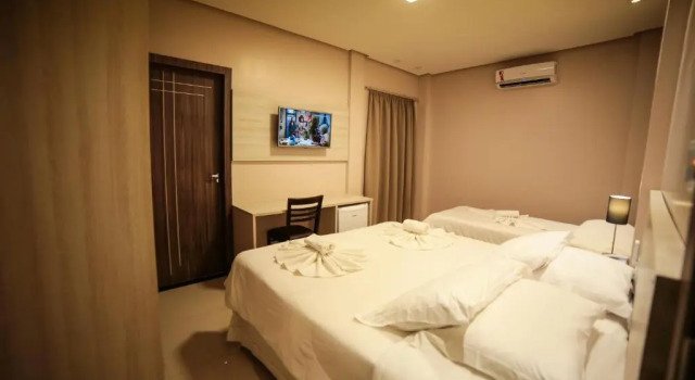 Трёхместный номер Superior Hotel London Santarem