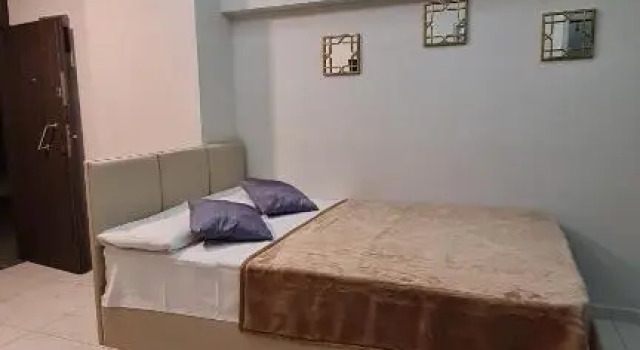 Girni Stil 1, Book Hotel Paralia 