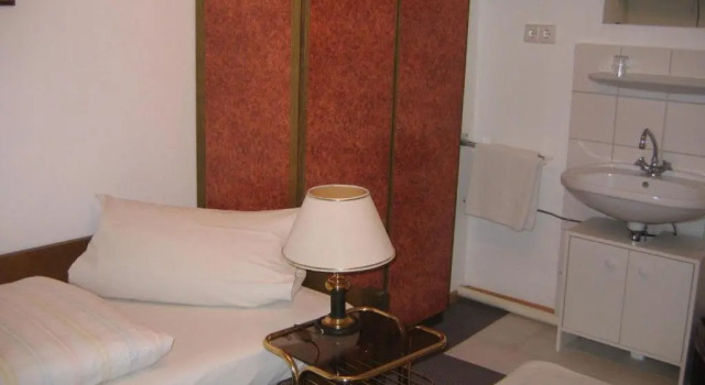 Номер Standard Eintracht Hotel
