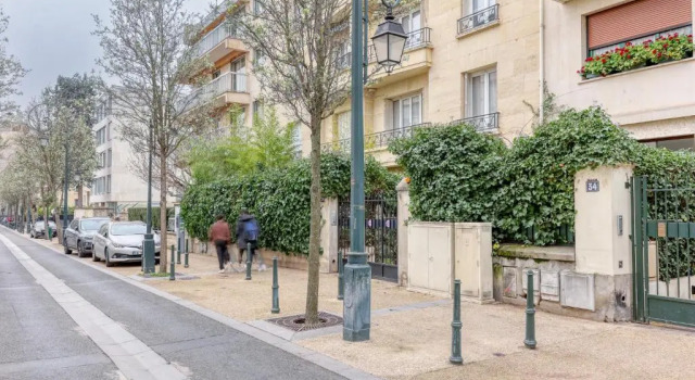 Joli Studio avec Jardin - Neuilly à 2 min de Paris, Забронировать Отель Отели в центре Нейи-сюр-Сен, в центре