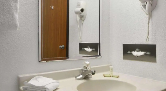 Номер Standard Super 8 by Wyndham Park City/North Wichita Area