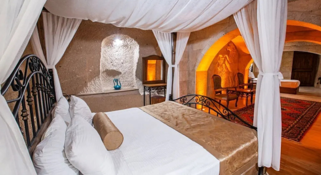 Люкс Cave Family Caldera Cave Hotel
