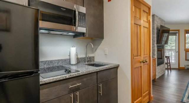 Четырёхместный номер Standard Grey Fox Inn