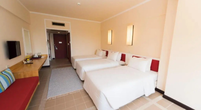 Трёхместный номер Deluxe Rayong Resort Hotel