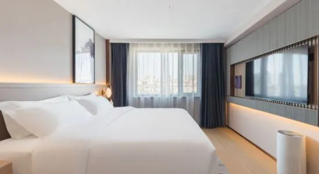 Люкс Deluxe Lavande Hotel (Qingdao Railway Station Zhanqiao)