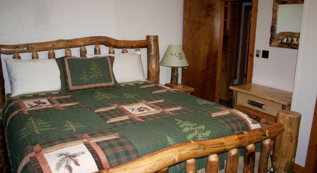 Mountain Pine Cabin by Rocky Mountain Resorts- #20-ncd0296