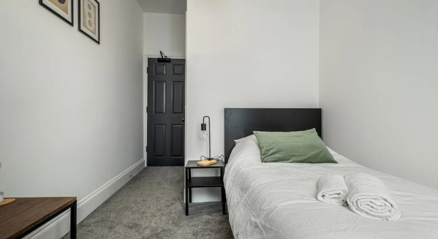 Immaculate 6-bed House in Newcastle, Book Hotel Hoteller i Wallsend med parkering, Parkering