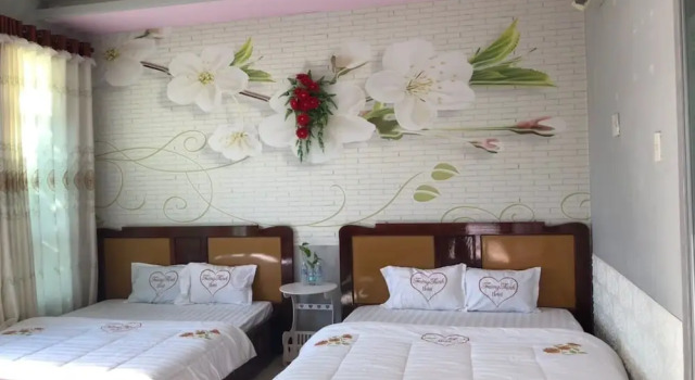 Четырёхместный номер Standard Khach San Truong Thinh