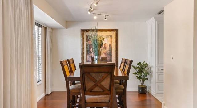 Private Pool Home Located Off Sarasota Bay Boat Dock Access 2 Bedroom Home by RedAwning, Boek Hotel Cortez Florida