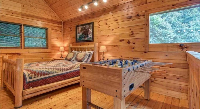 Fountain of Youth 2 Bedroom with Creek View