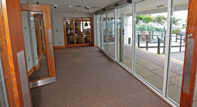 Premier Inn Torquay, Забронировать Отель Отели Торки 3 звезды, рядом с Corbyn Beach, 3*