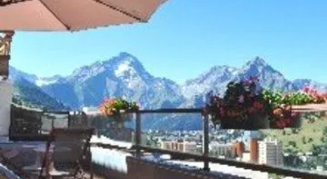 Mercure Les 2 Alpes 1800, Reserva ahora Hotel Mont-de-Lans Oisans