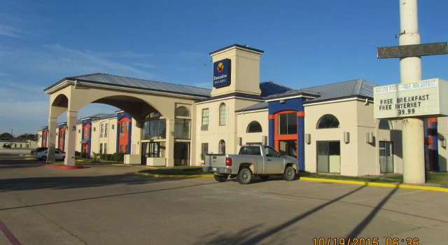 Трёхместный номер Standard Executive Inn and Suites Wichita Falls
