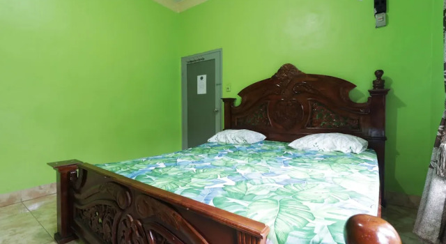 Номер Deluxe Waroeng Transit & Depary Homestay