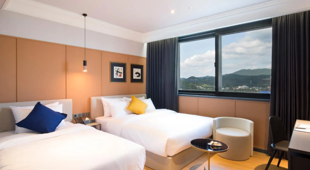 Двухместный номер Deluxe Brown Dot Hotel Jinju