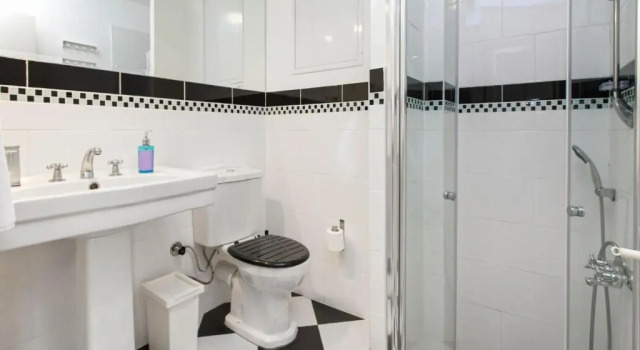 Студия Chiconomy Suites