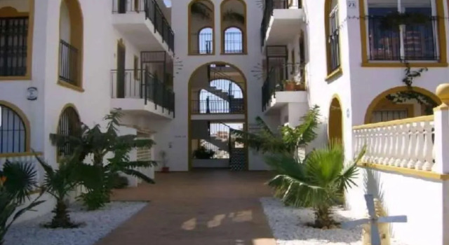 Molino Blanco Apartment 6 - Facing Park