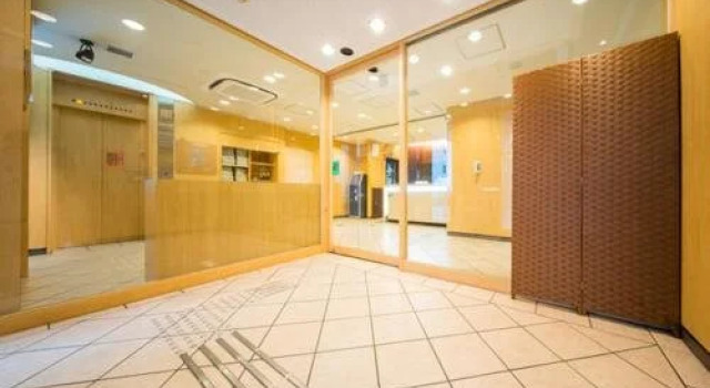 Super Hotel Tanimachi 4 Chome Exit 6, Забронировать Отель Отели в центре Осаки, в центре, Парковка