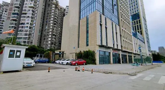 Tianyuan Culture Hotel (Funing Road Metro Station), Boek Hotel Hotels in Chengdu met parkeren, Parkeren