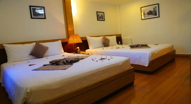 Madam Moon Hotel