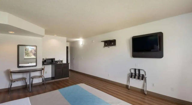 Номер Deluxe Motel 6-Rothschild, WI