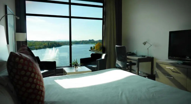 Номер Deluxe Grand Hotel Times Sherbrooke