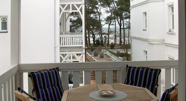 Апартаменты Strandvilla Gudrun zur Meerseite mit Balkon