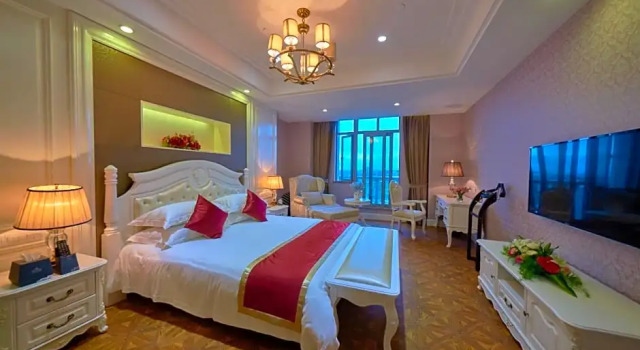 Двухместный номер Standard New century Manju Select Hotel Hongqiao Hub National Exhibition Center