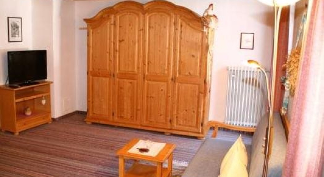 Ferienwohnungen Zum Schmiedhainzer, Varaa Hotelli Hotellit Baijeri pysäköinnillä, Pysäköinti