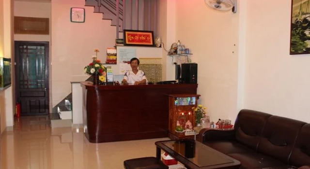 Quang Nhat Hotel