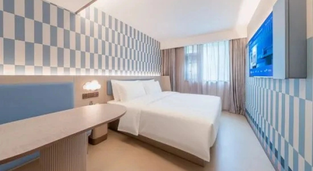 Люкс HanTing Zhengzhou Jingkai First Avenue Lianghu Subway Station Hotel