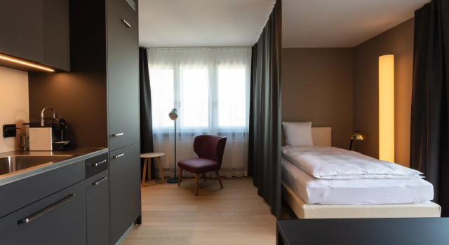 Апартаменты EMA House Serviced Apartments Superior Downtown