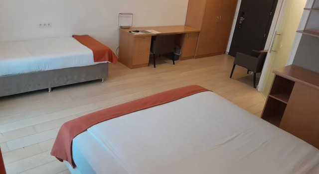 Трёхместный номер Standard с балконом Hotel Taormina Brussels Airport