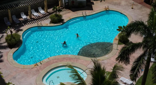Двухместный номер Deluxe Guam Plaza Resort