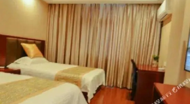 Yongjiu Hotel, Book Hotel Hotels in Fuyang with Parking, Parking