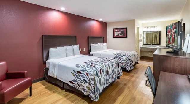 Четырёхместный номер Superior Red Roof Inn Buffalo, TX