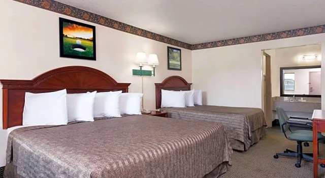 Standard Vierer Zimmer Heritage Inn Augusta