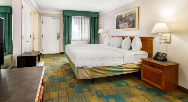 Двухместный номер La Quinta Inn by Wyndham Albuquerque Northeast